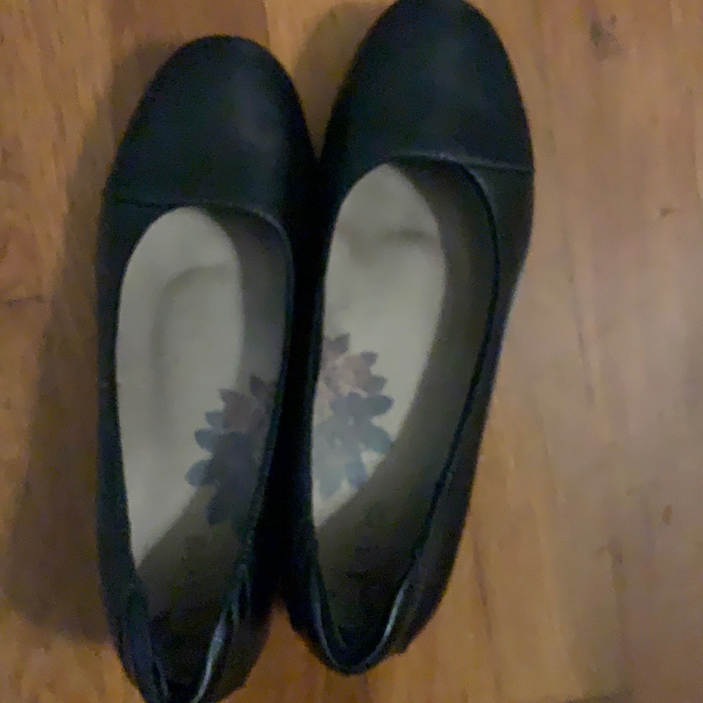 Taos Footwear Black Women's Heels